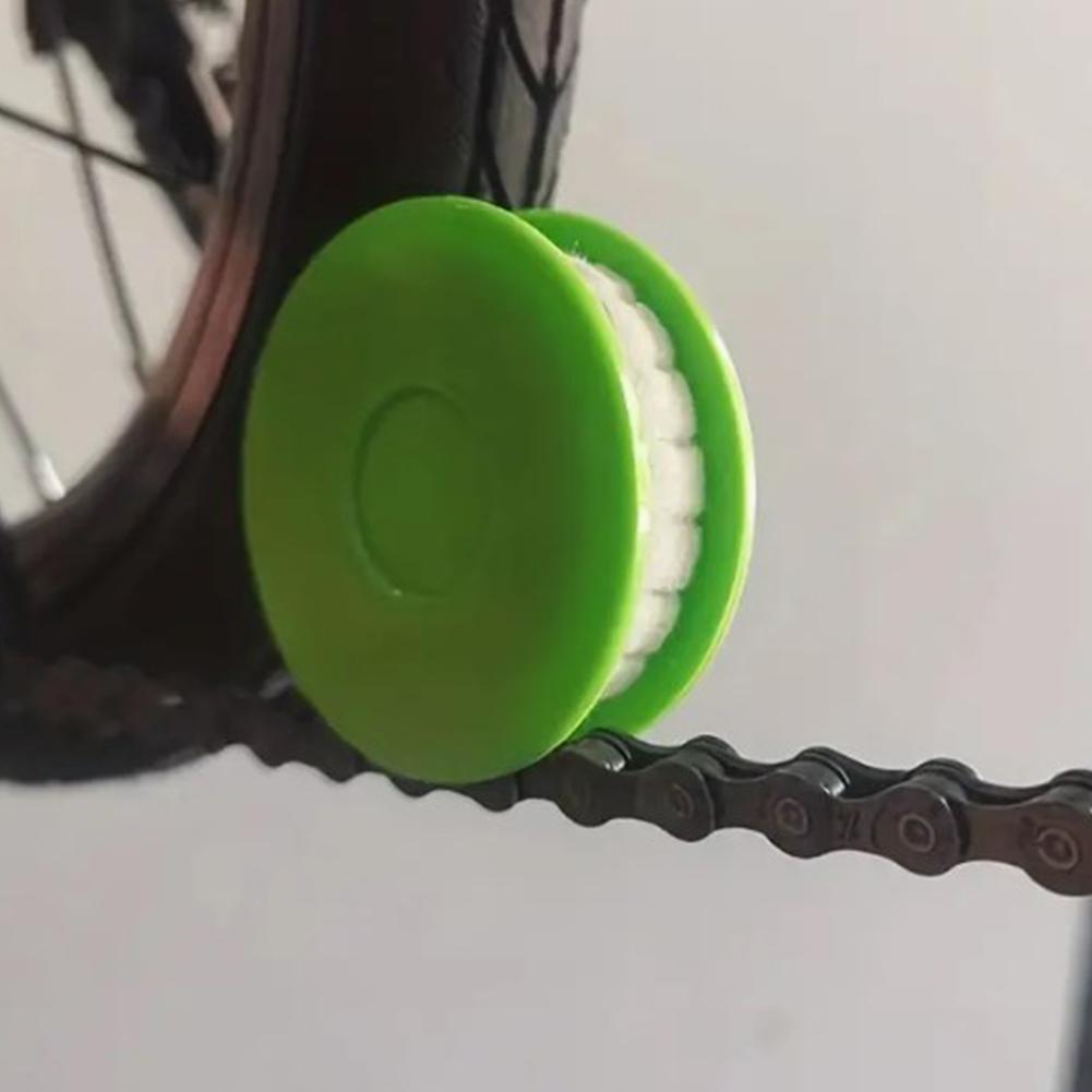 Bicycle Chain Lubricant - Portable Bicycle Chain Oiler Roller Lubricant